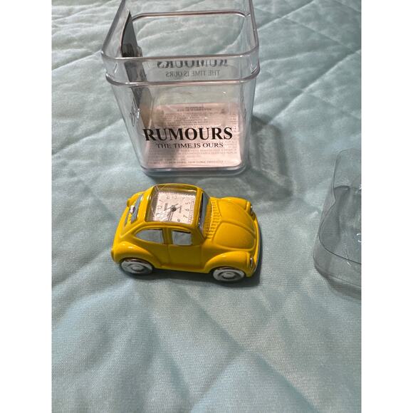 VINTAGE RARE DIE CAST VW CAR RUMOURS CLOCK VOKSWAGEN BEETLE DESIGN Yellow Read - Picture 4 of 6